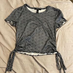 Cropped Lettuce Cut edges with Cuts and Ties Shirt